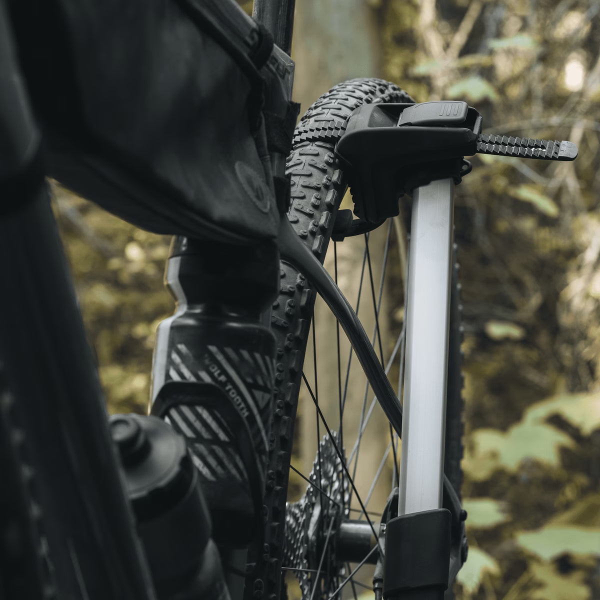 Thule Epos ParkSecure 2-bike towball Bike Carrier 13-pin