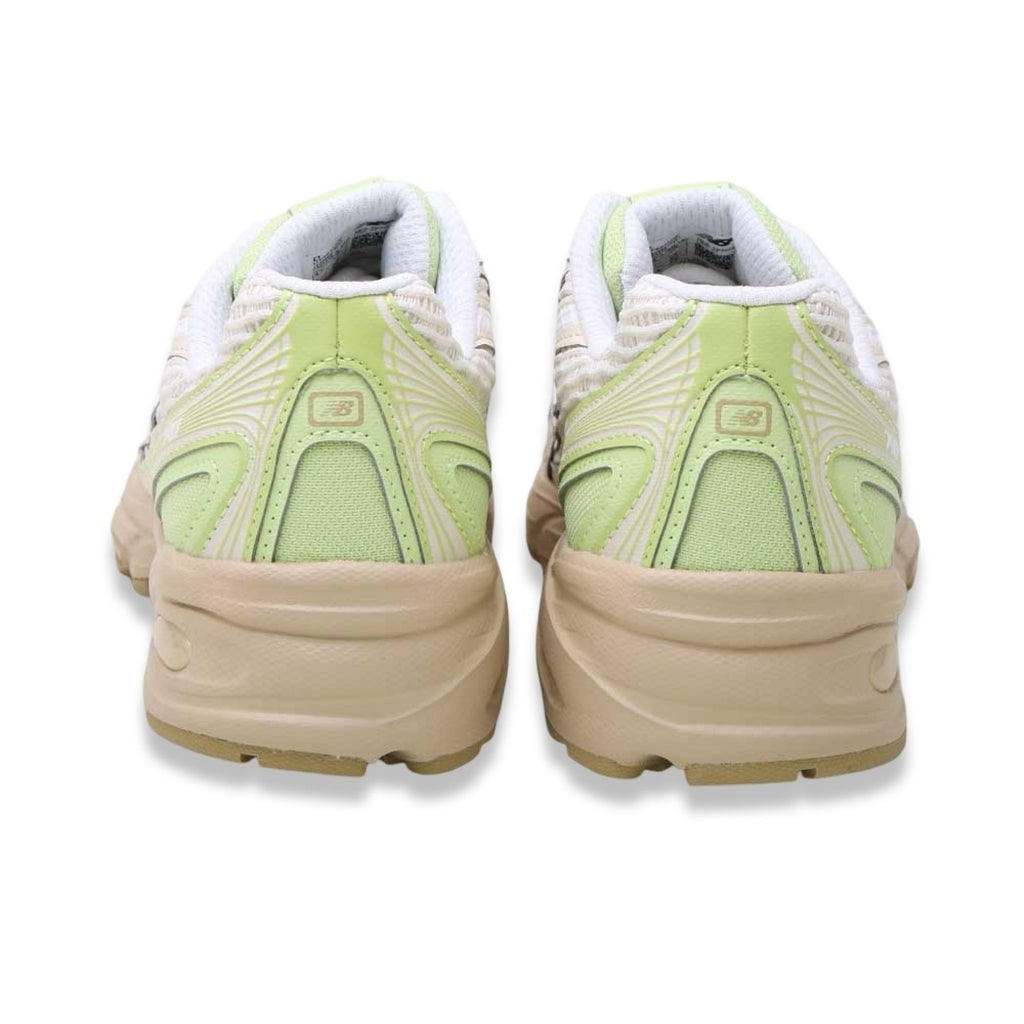 New Balance U7401uw