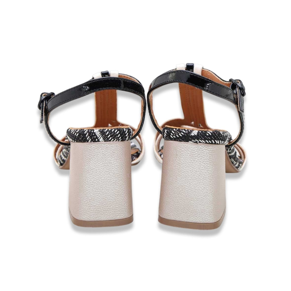 Exe' cincilla' white black